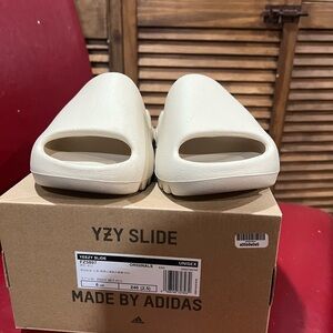 Yeezy Slides